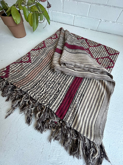 BeddingRedPatternCanada